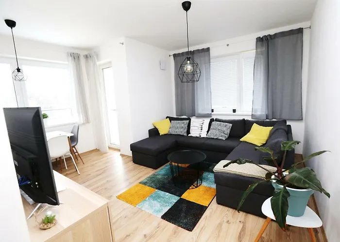 - In The Center - Private Parking - Klimatizacia *