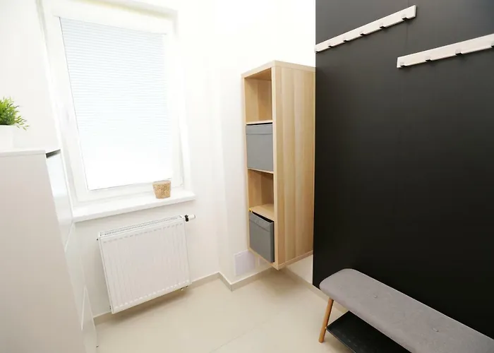 - In The Center - Private Parking - Klimatizacia Lägenhet Šamorín